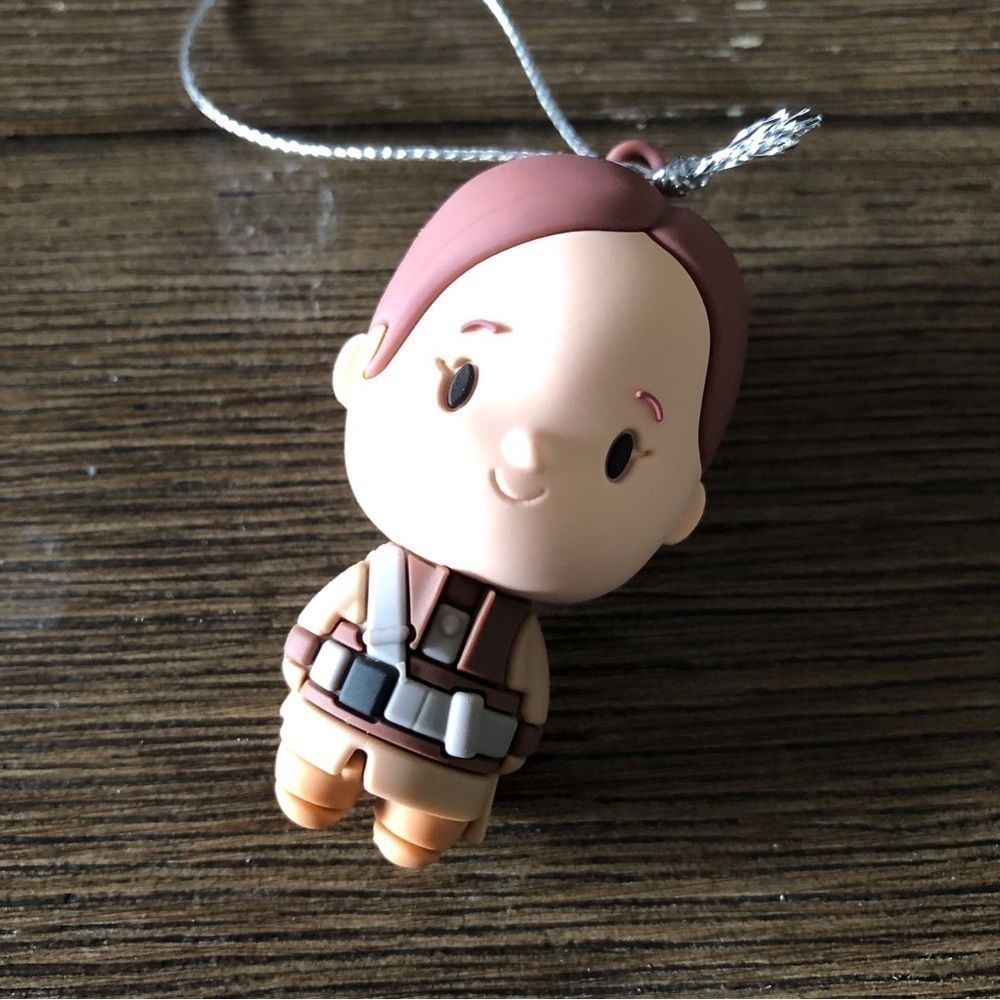 Hallmark x Disney Mystery Ornament: Star Wars: Leia as Boushh